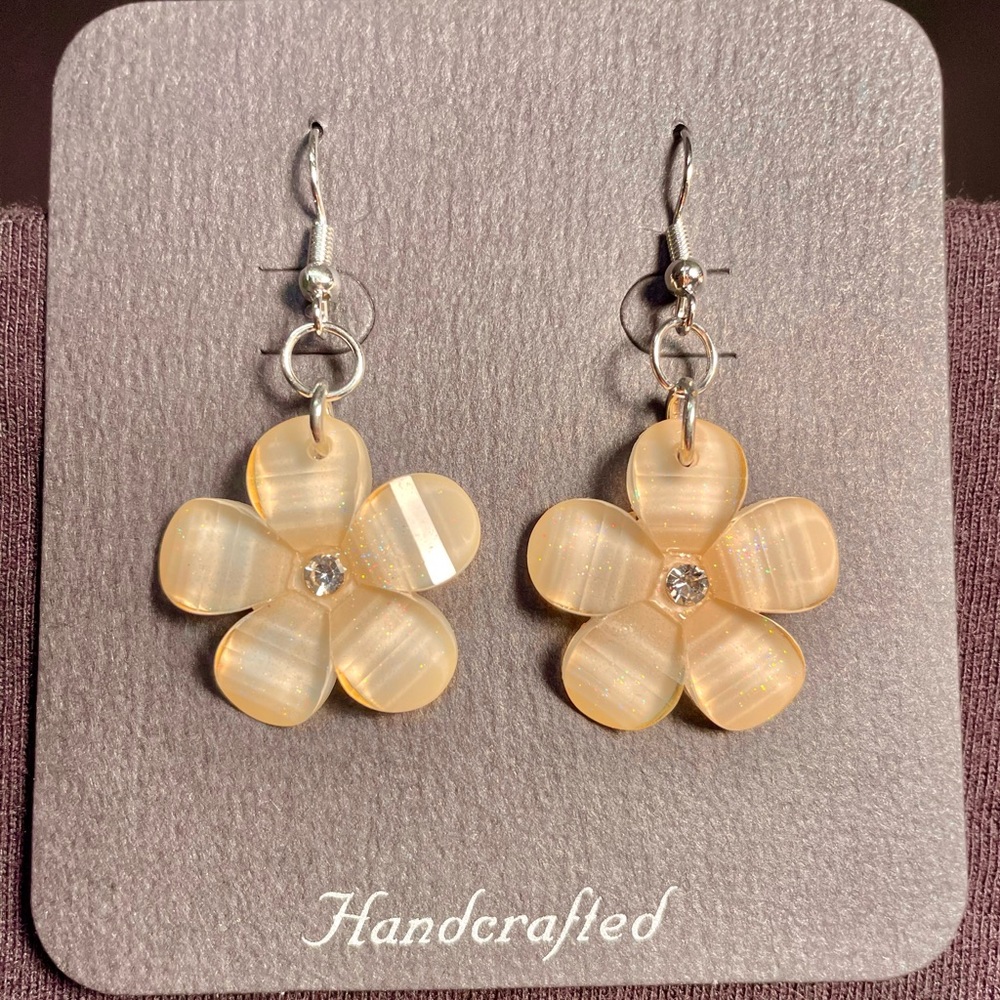 Champagne Daisy Earrings